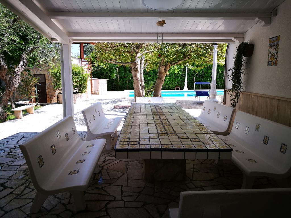 Villa Iris Castellana Grotte Exterior photo