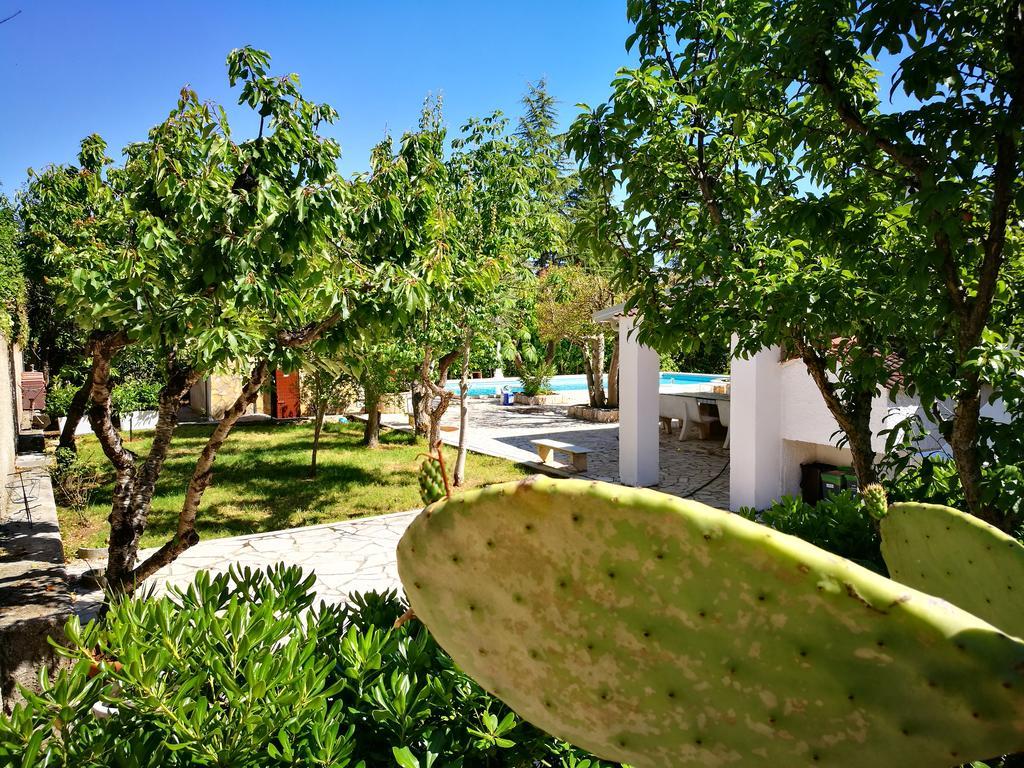 Villa Iris Castellana Grotte Exterior photo